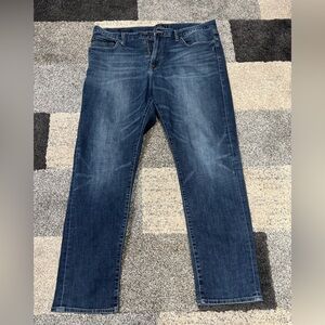 Lucky Brand Athletic 410 Jeans